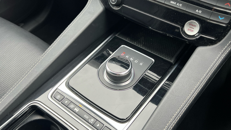 Jaguar F-Pace 2.0d [240] R-Sport 5dr Auto AWD Diesel Estate